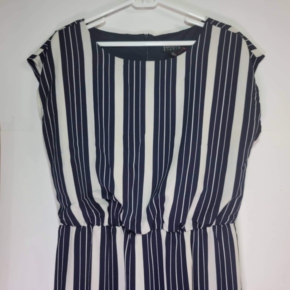 Enfocus Studio Navy Blue Striped Sleeveless Jumpsuit 14 - Picture 2 of 12